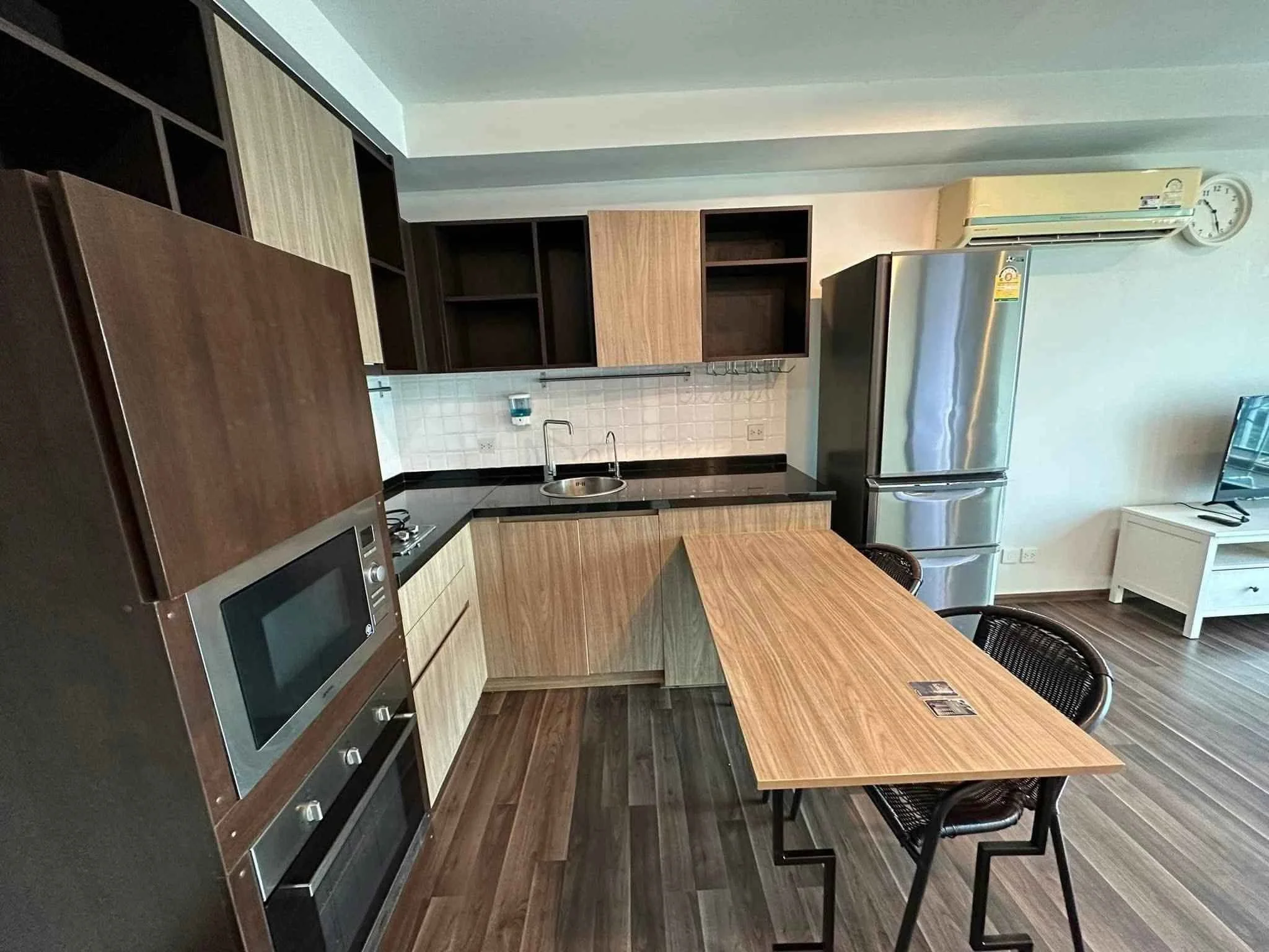 2 Bedroom condo in The Gallery Bearing