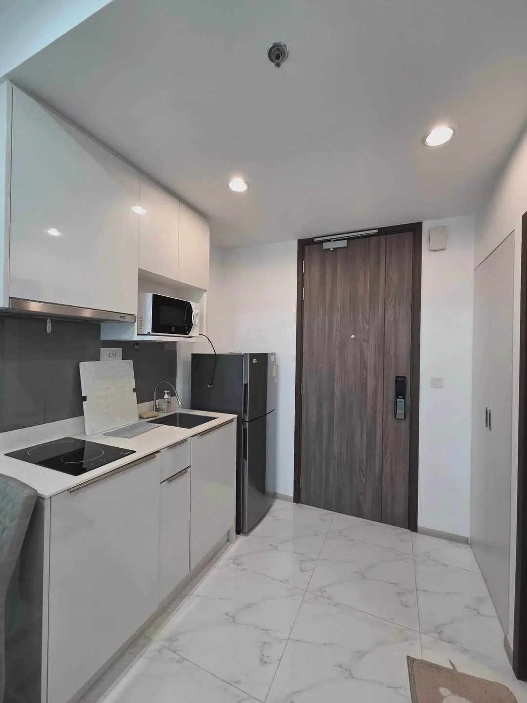 1 Bedroom condo in IDEO Mobi Sukhumvit 66
