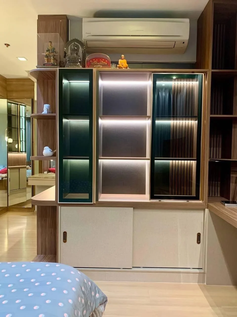 2 Bedroom condo in Rhythm Phahol-Ari