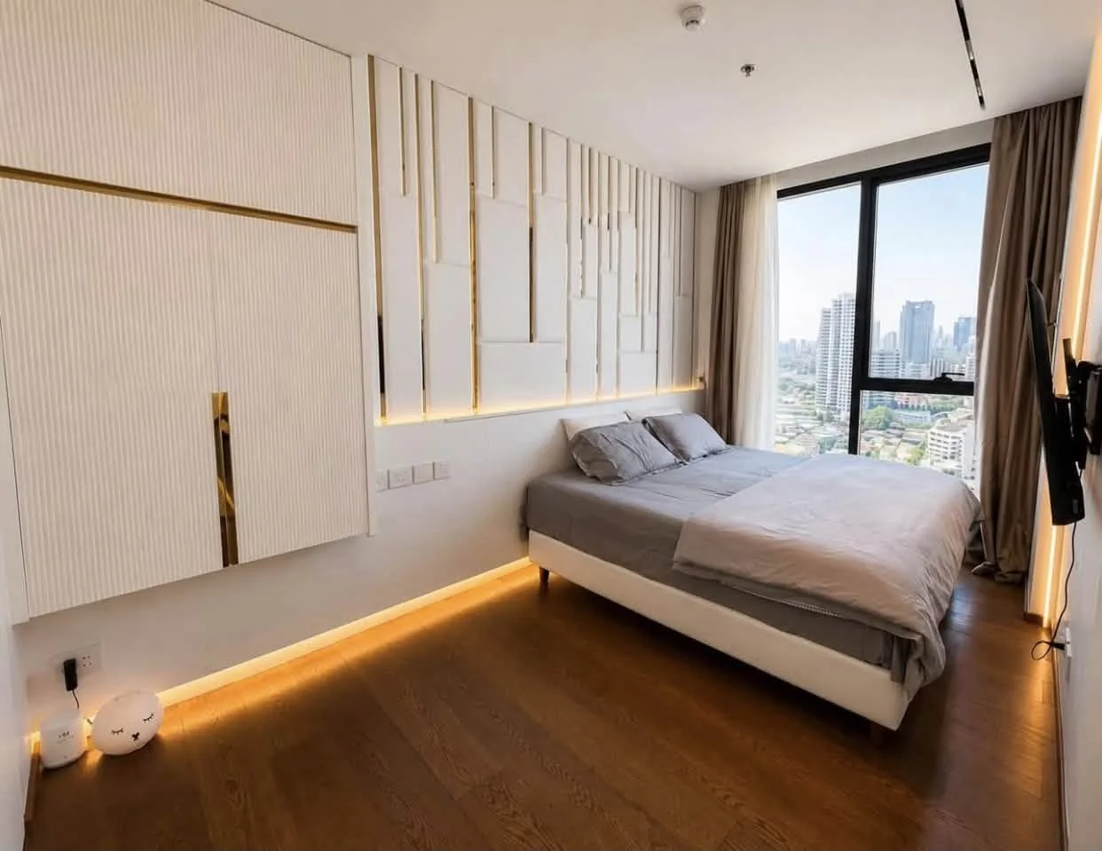 2 Bedroom condo in IDEO Q Sukhumvit 36