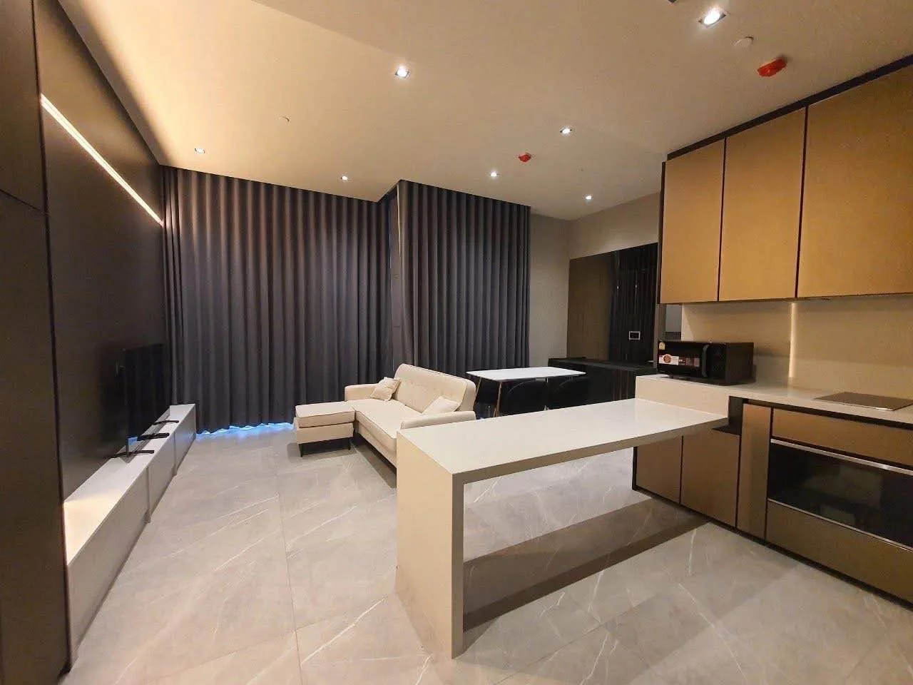 1 Bedroom condo in Hyde Heritage Thonglor