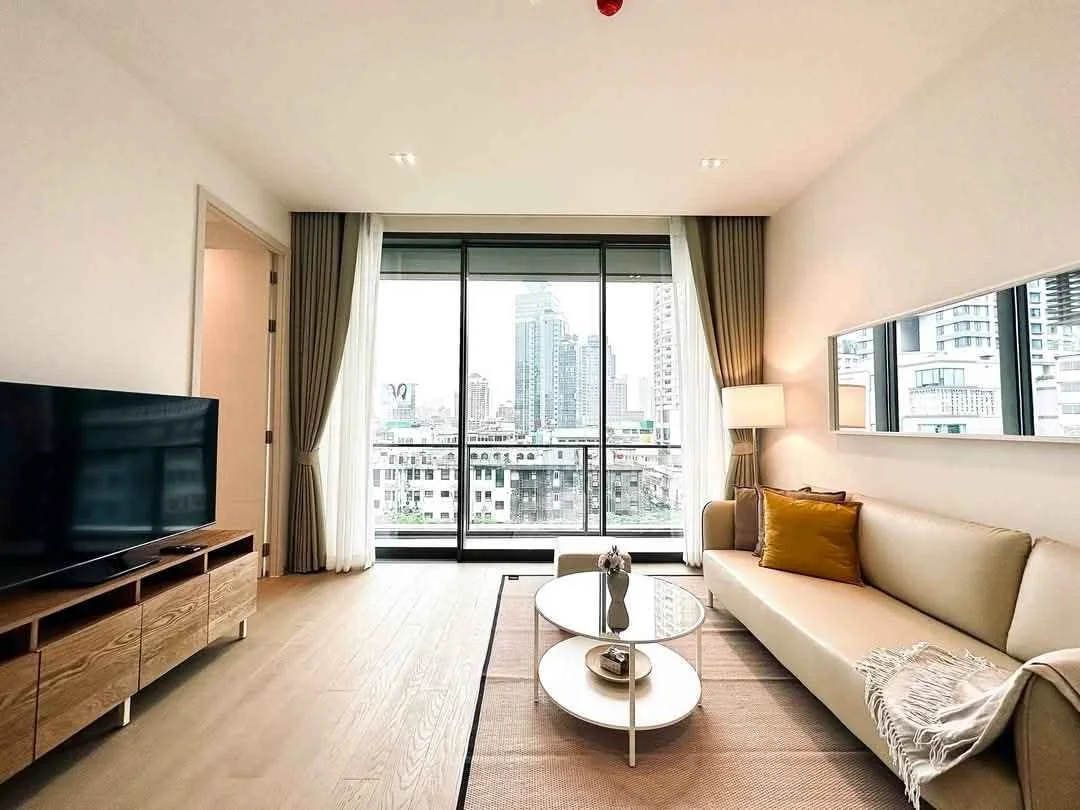 1 Bedroom condo in The Strand Thonglor