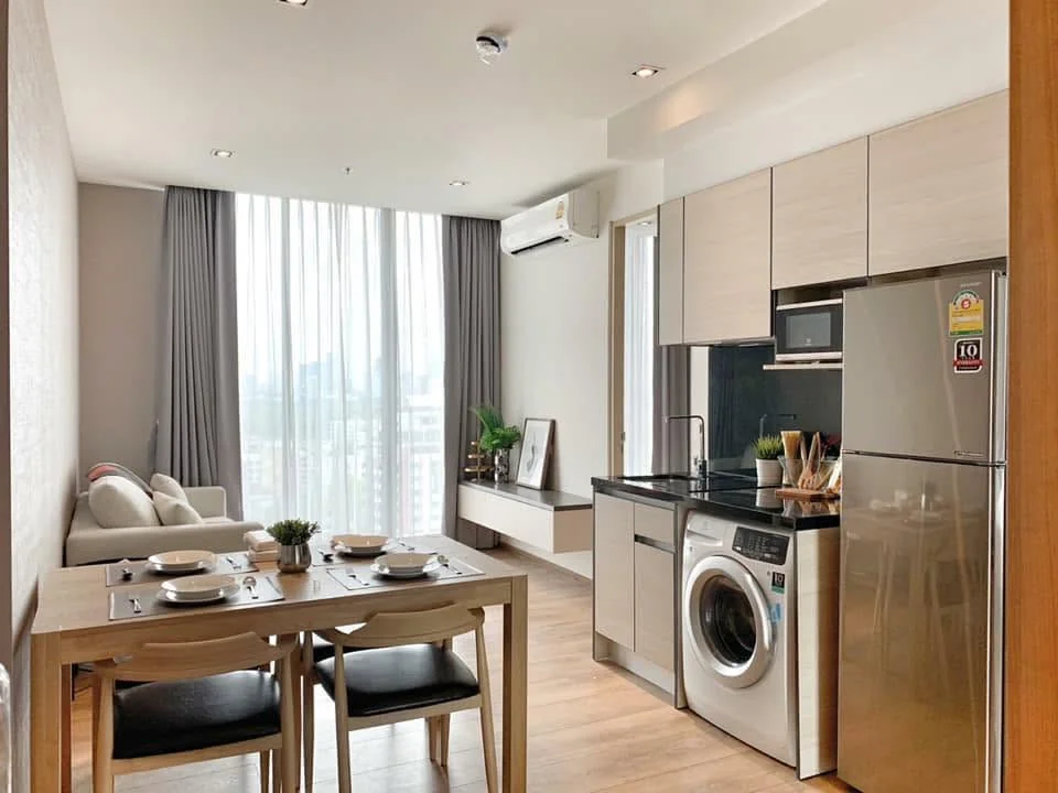 2 Bedroom condo in Park Origin Phrom Phong (Park 24)