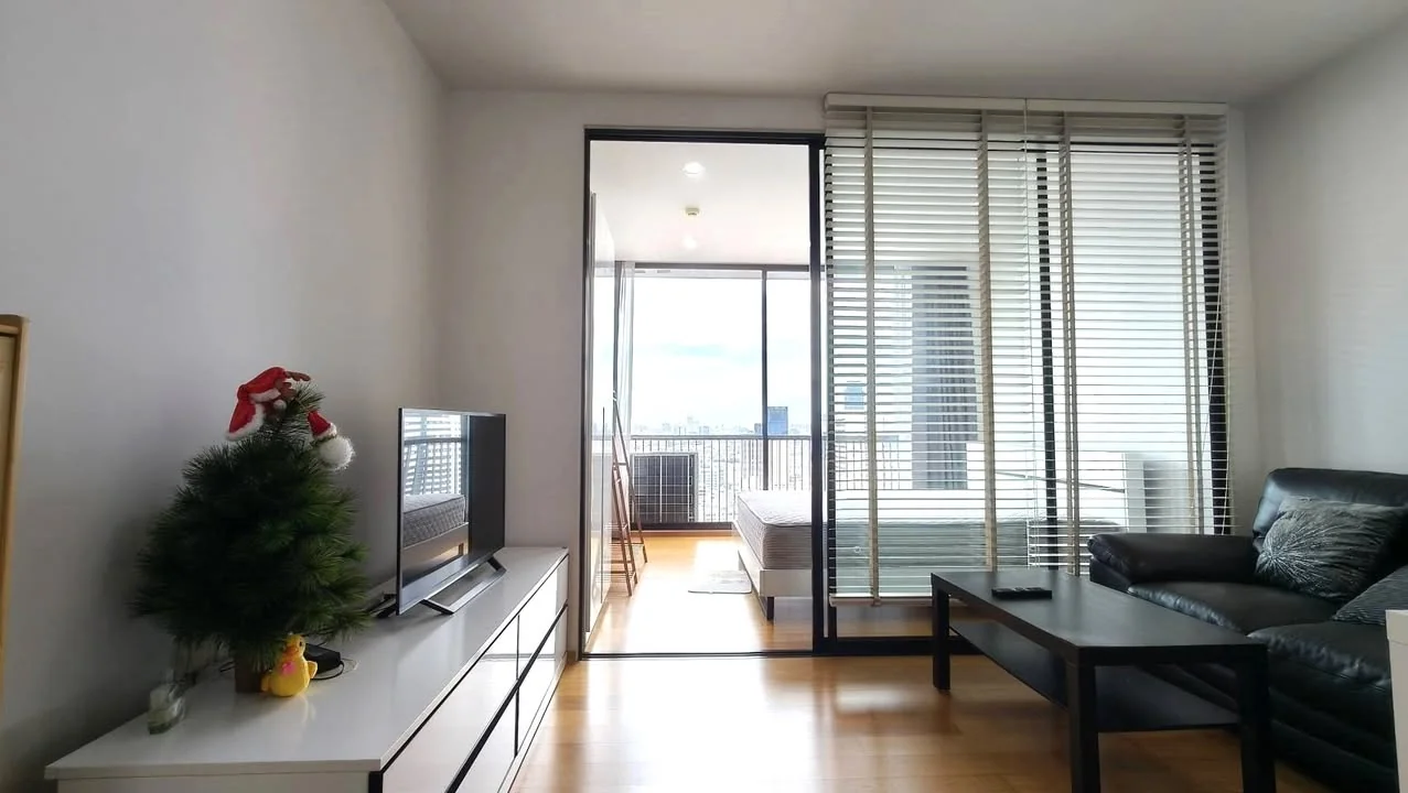 1 Bedroom condo in Noble Revo Silom