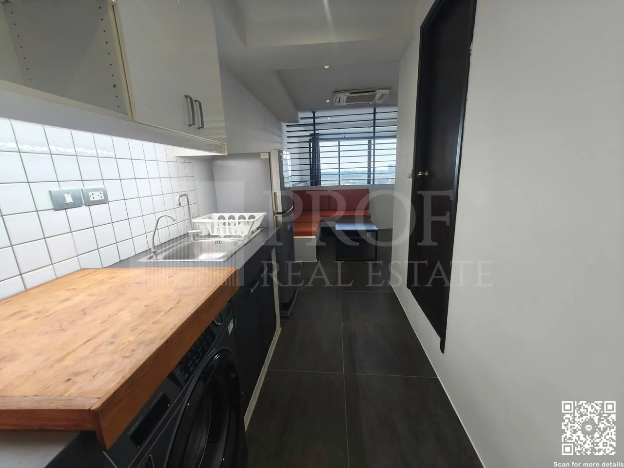 Studio condo in The Royal Navin Tower