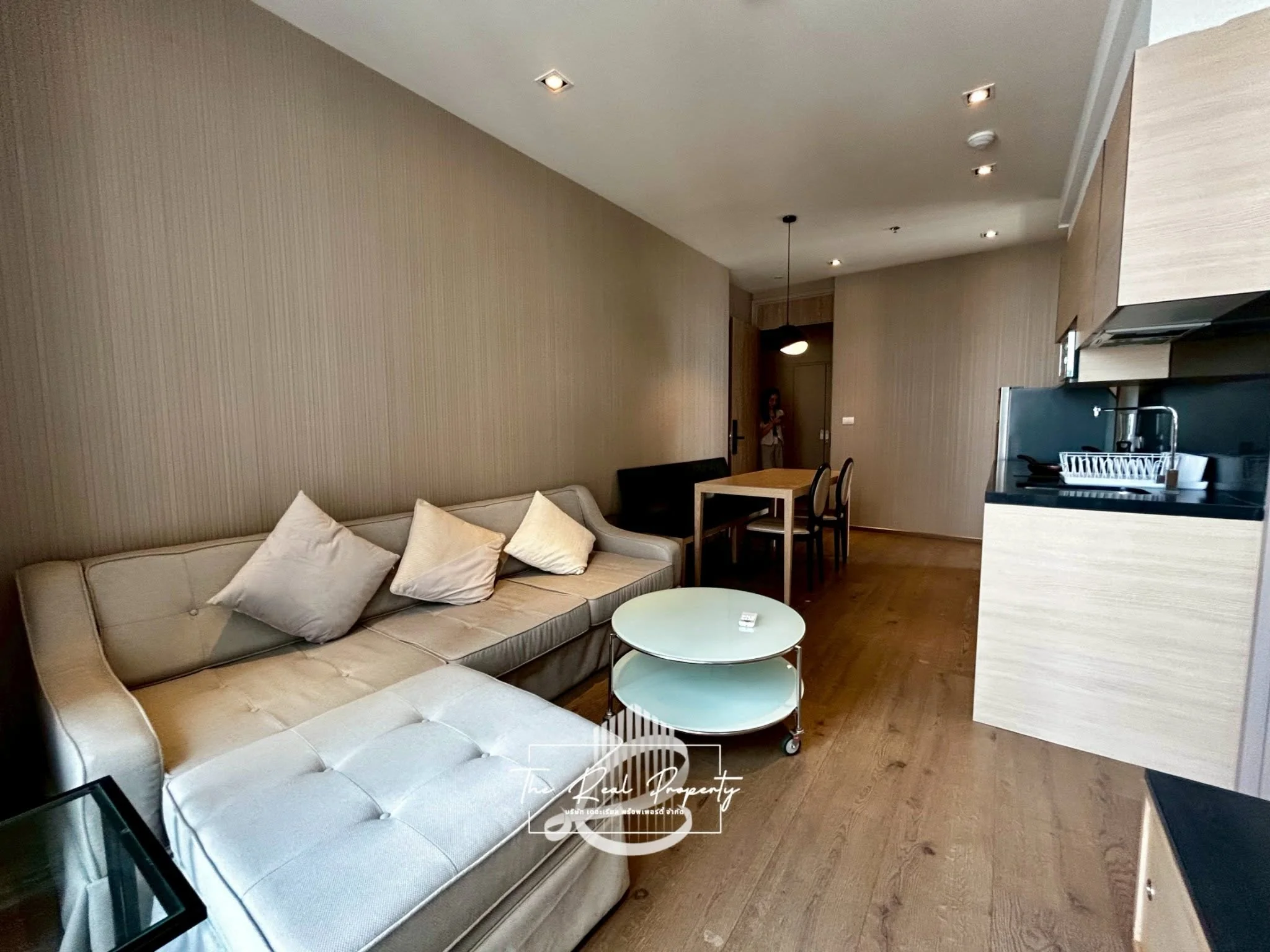 2 Bedroom condo in Park Origin Phrom Phong (Park 24)