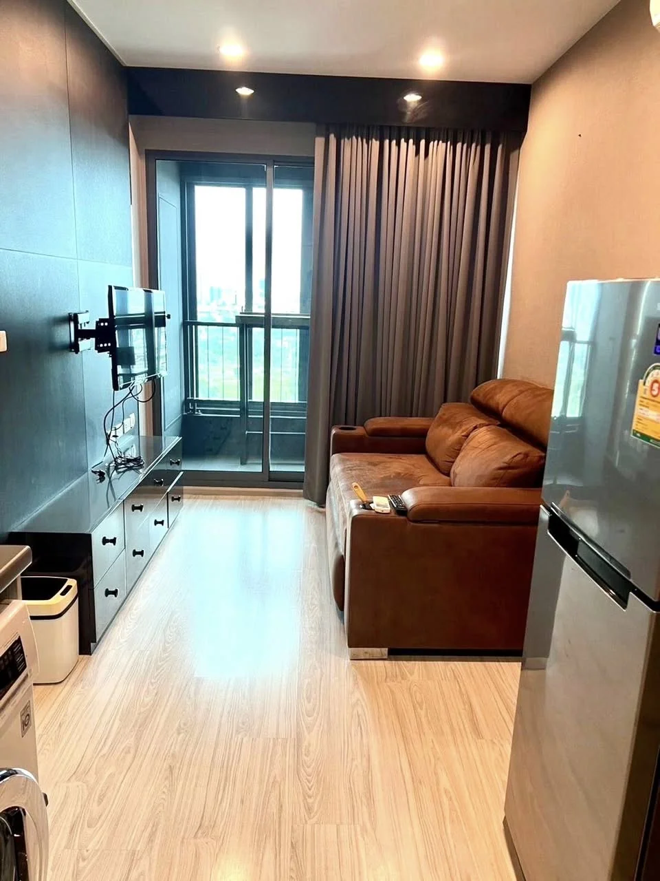 1 Bedroom condo in IDEO MOBI Sukhumvit Eastgate