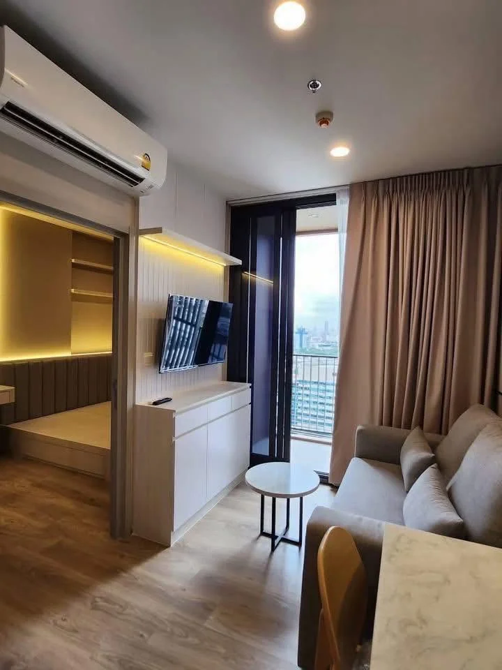 1 Bedroom condo in Oka Haus Sukhumvit 36