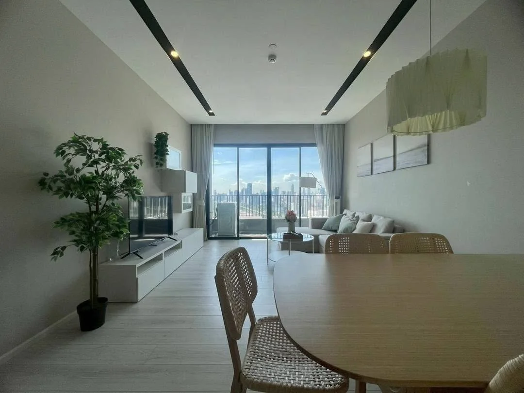 2 Bedroom condo in The Room Phaya Thai