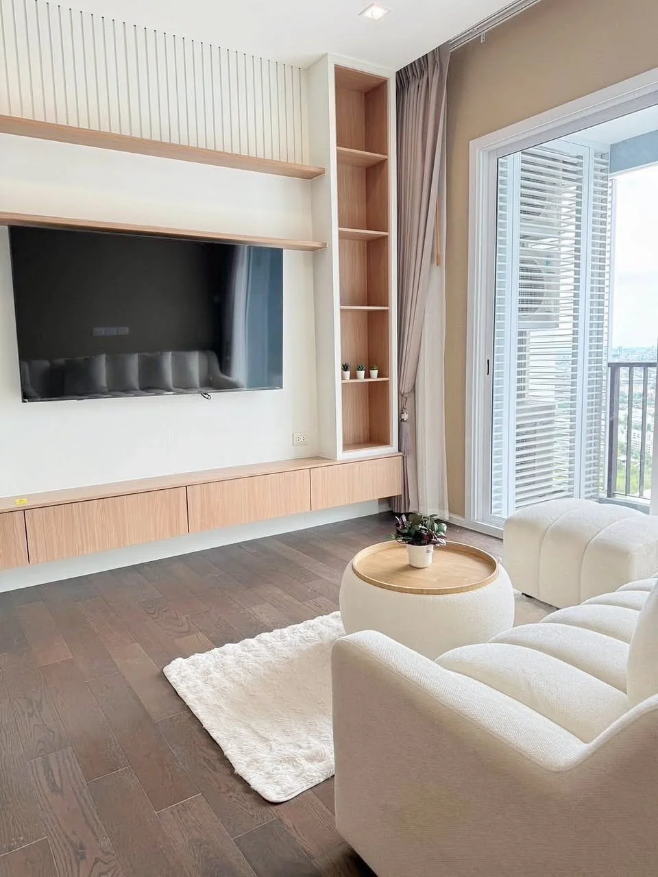 2 Bedroom condo in The Saint Residences Ladprao
