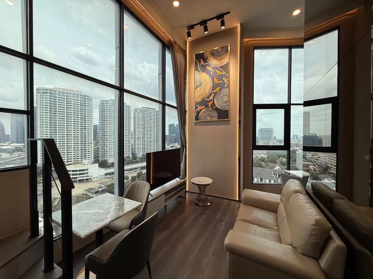 2 Bedroom condo in Knightsbridge Space Ratchayothin