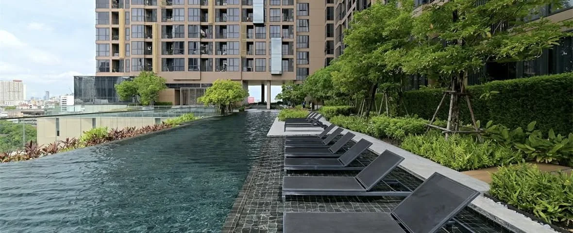 1 Bedroom condo in Oka Haus Sukhumvit 36
