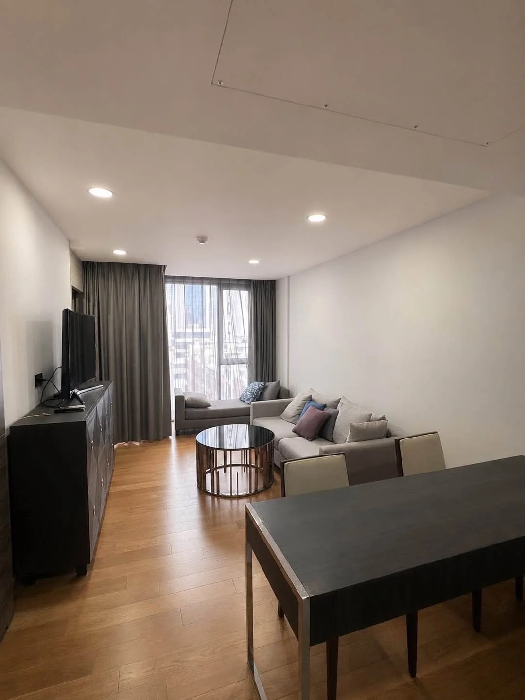 1 Bedroom condo in Klass Langsuan