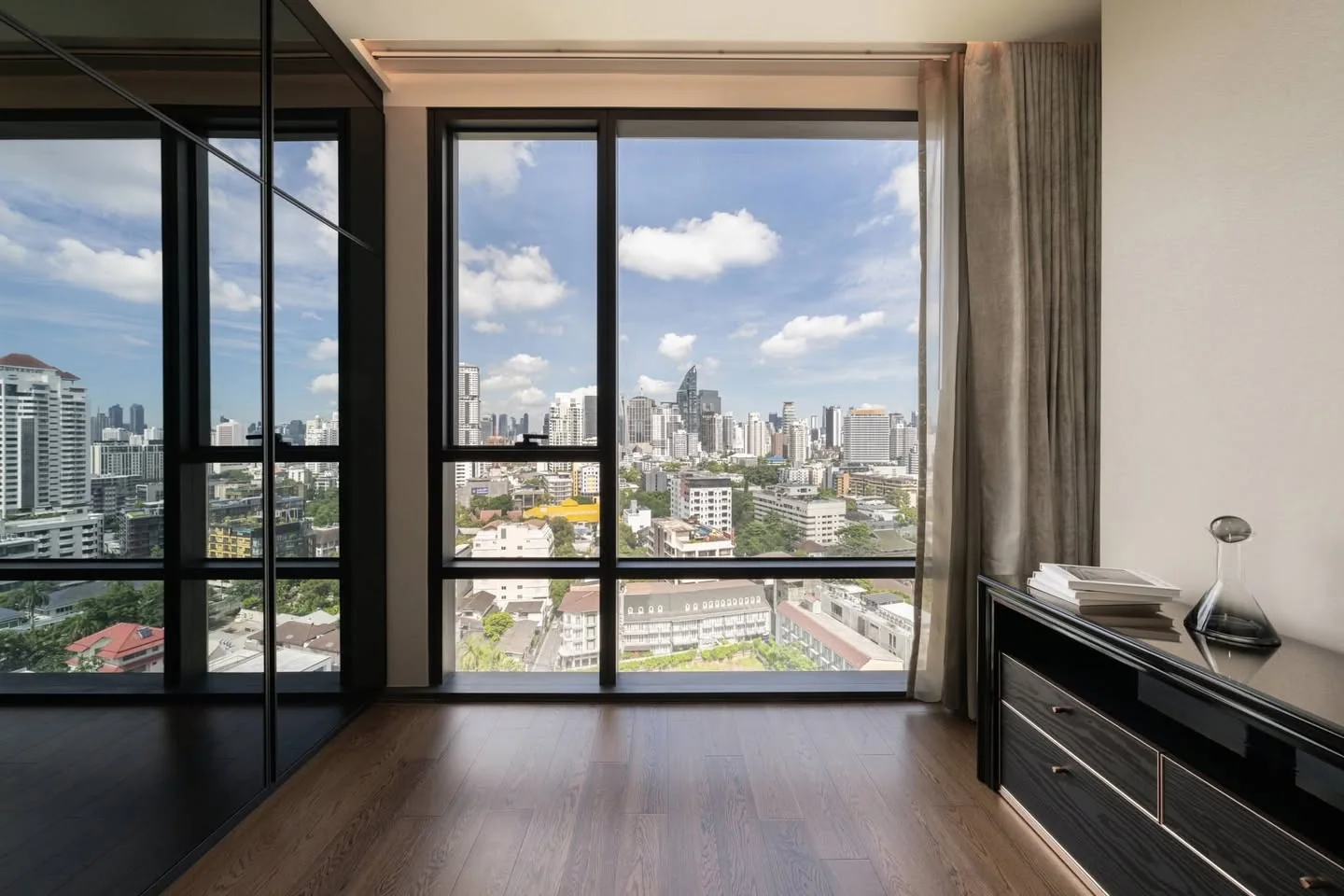 2 Bedroom condo in The Bangkok Thonglor