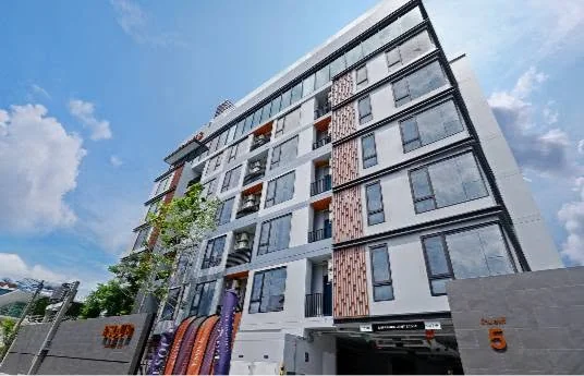 Studio condo in ESQUE Sukhumvit 101/1