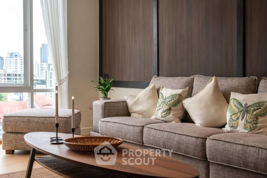 2 Bedroom condo in The Alcove Sukhumvit 49