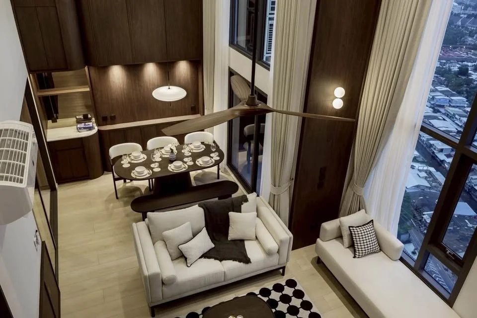 3 Bedroom condo in Life Rama 4-Asoke