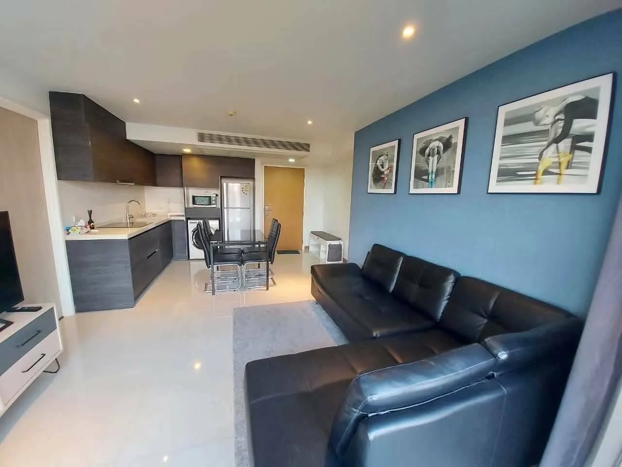 2 Bedroom condo in Downtown Forty Nine