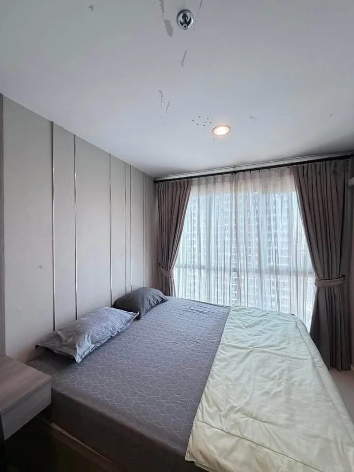 2 Bedroom condo in Rhythm Sathorn-Narathiwas