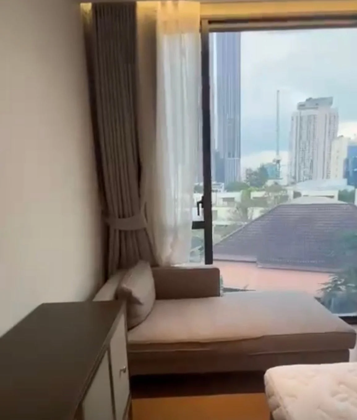 1 Bedroom condo in The Reserve 61 Hideaway