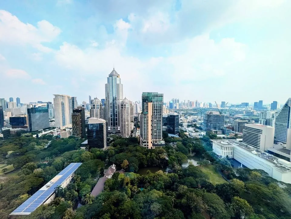2 Bedroom condo in Sindhorn Residence