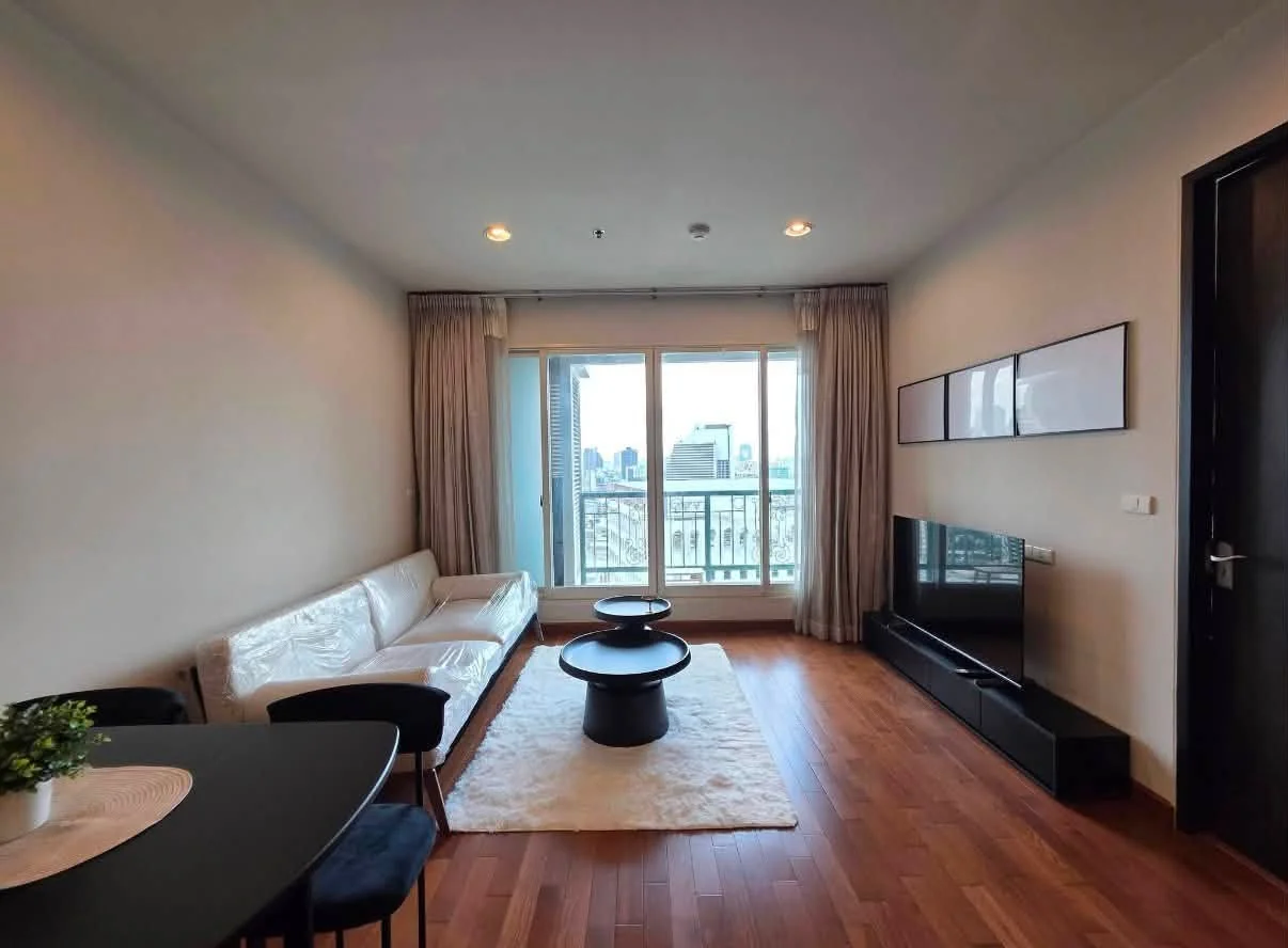1 Bedroom condo in The Address Chidlom