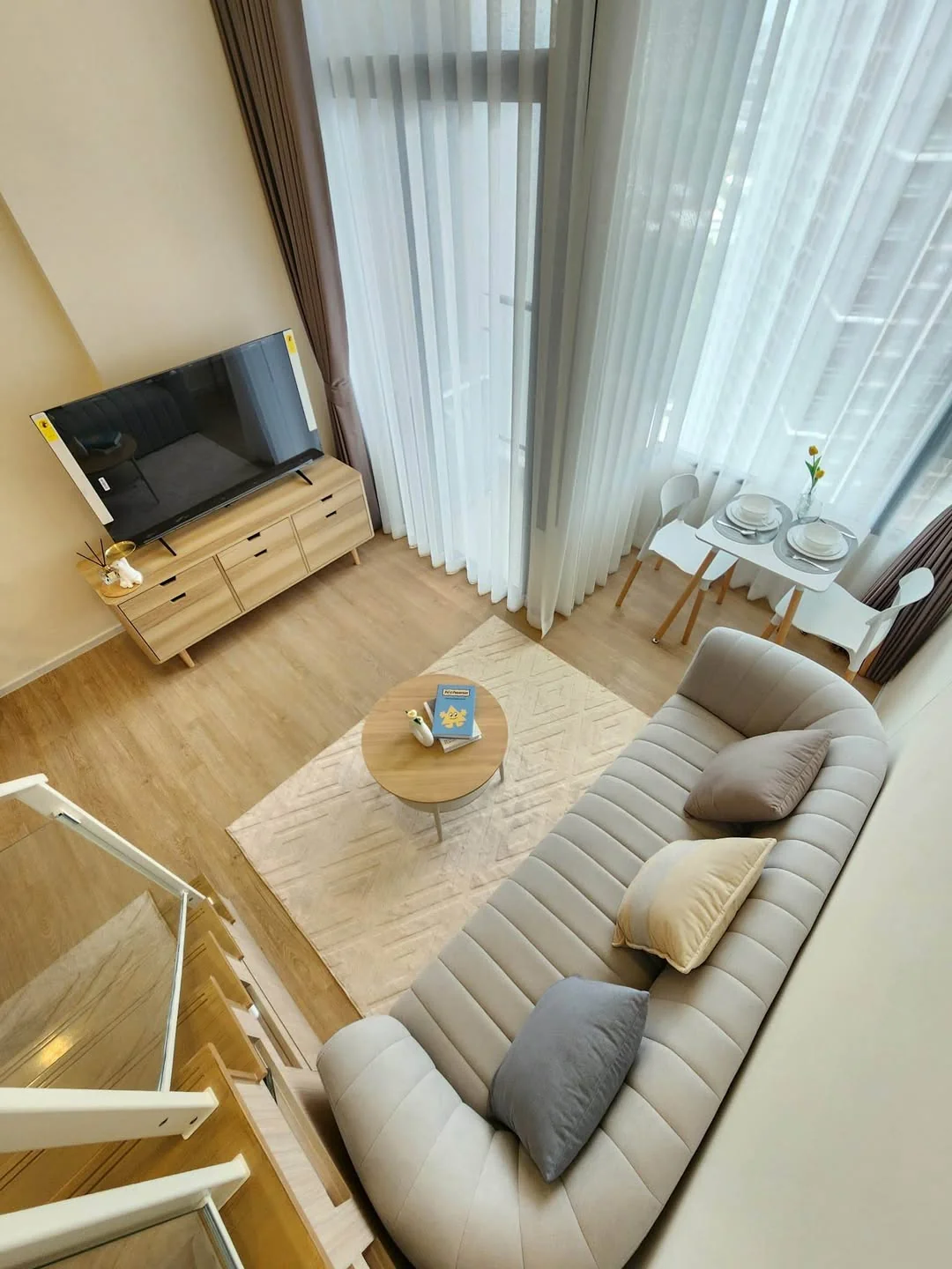 1 Bedroom condo in Landmark @MRTA Station