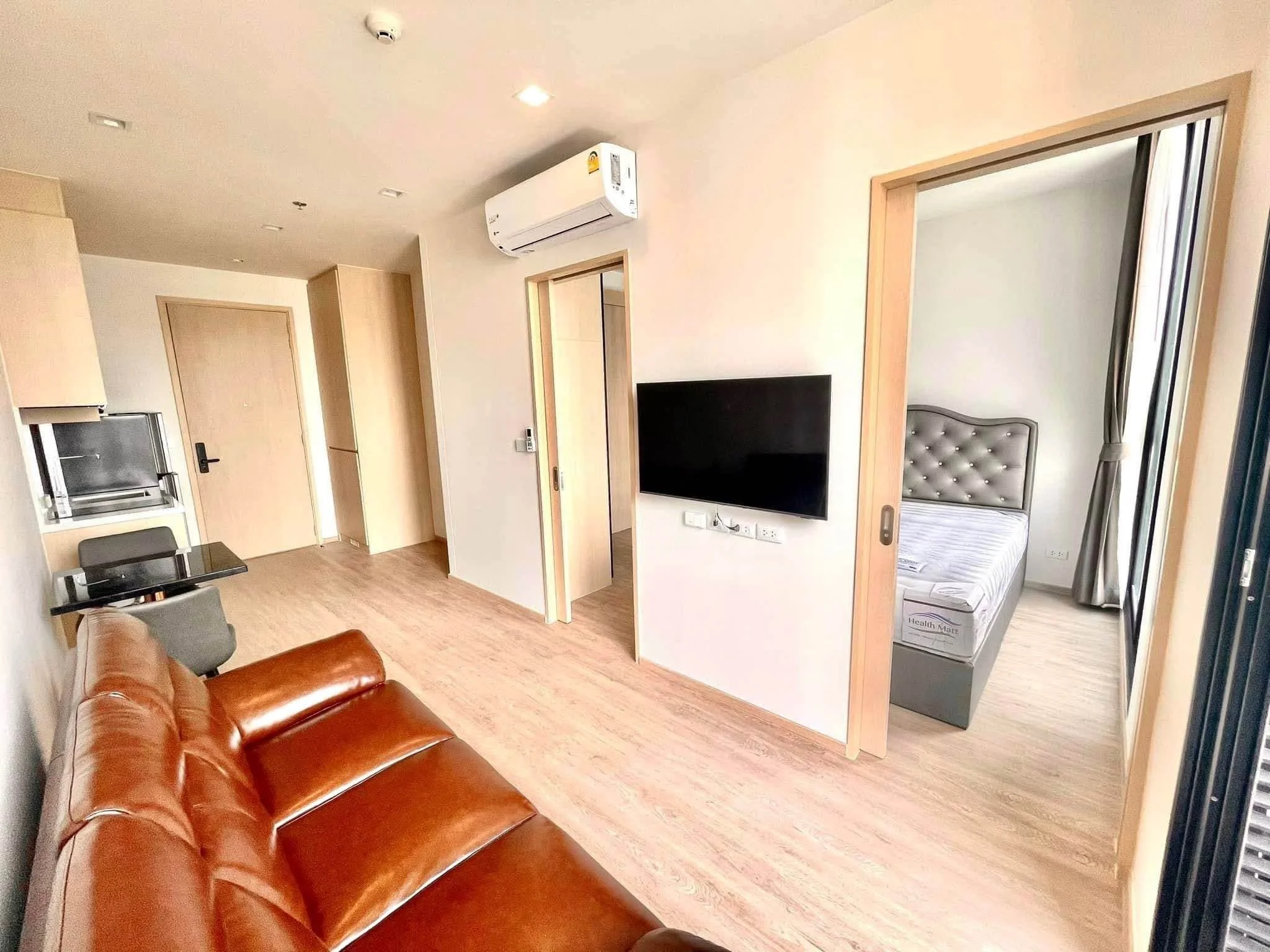 1 Bedroom condo in Noble State 39