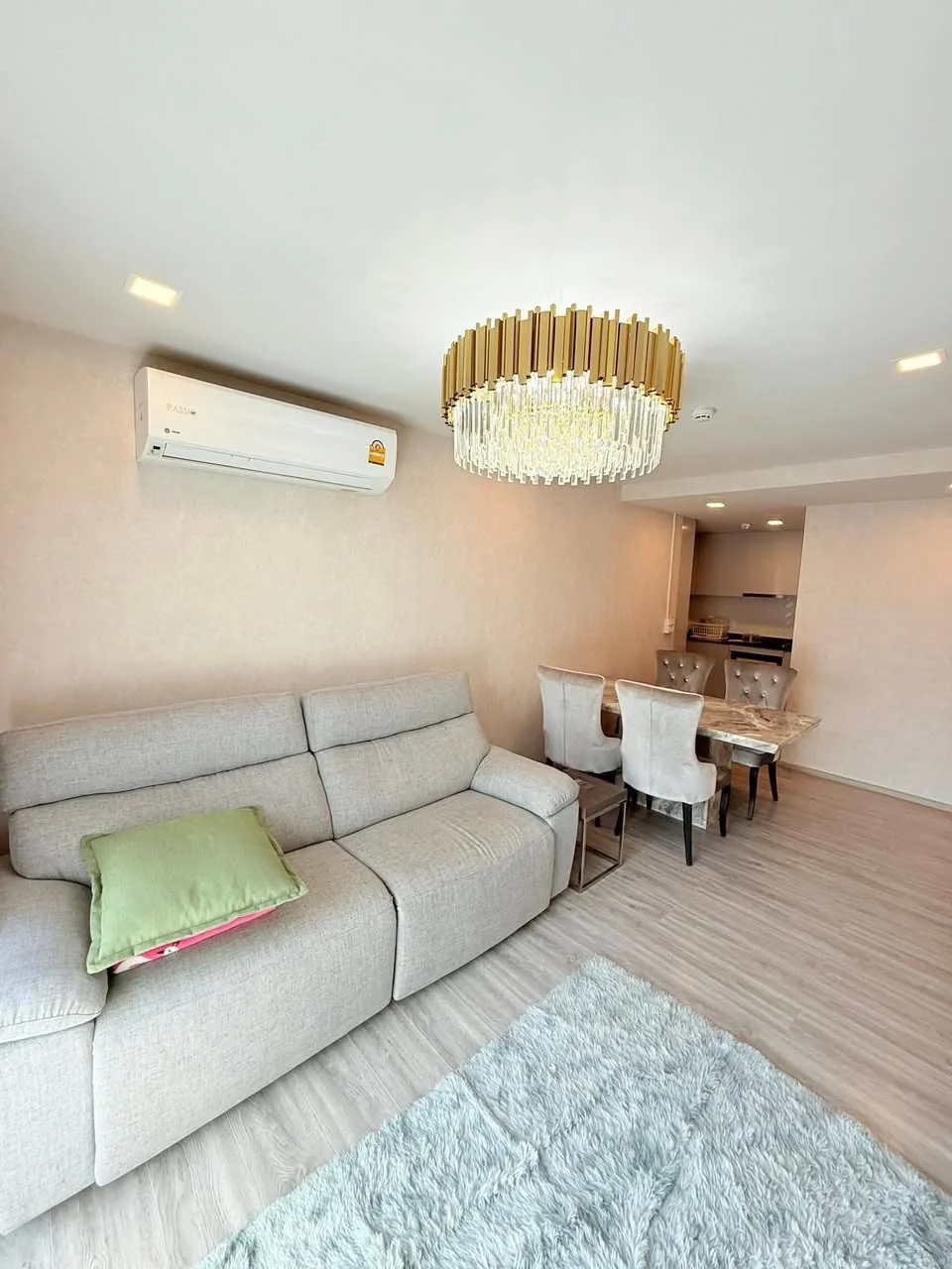2 Bedroom condo in Maestro 14 Siam-Ratchathewi