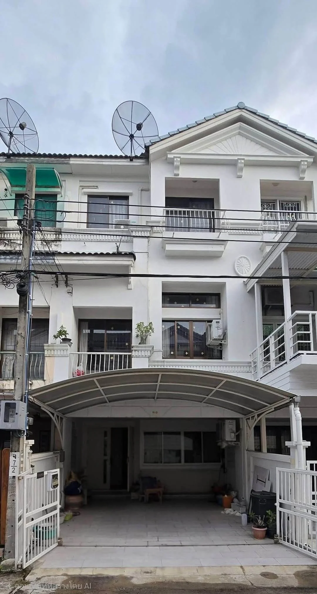 3 Bedroom condo in Baan Klang Muang Mengjai Ratchada 2