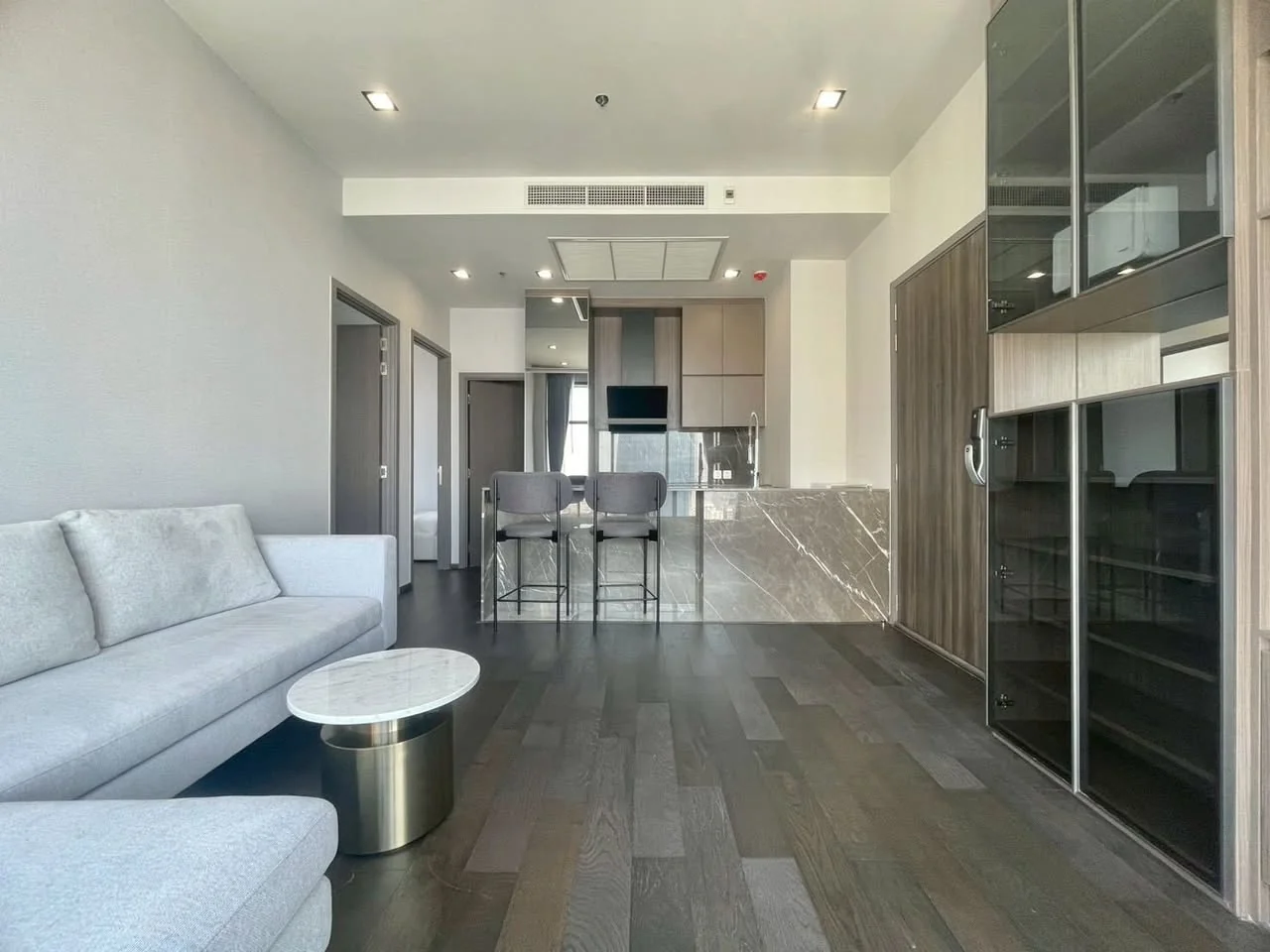 2 Bedroom condo in CONNER Ratchathewi