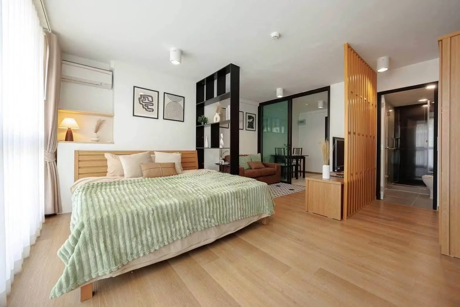 Studio condo in Bangkok Feliz Sukhumvit 69