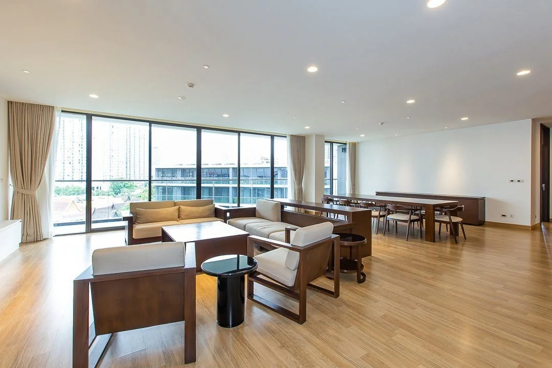 4 Bedroom condo in Park Court Sukhumvit 77