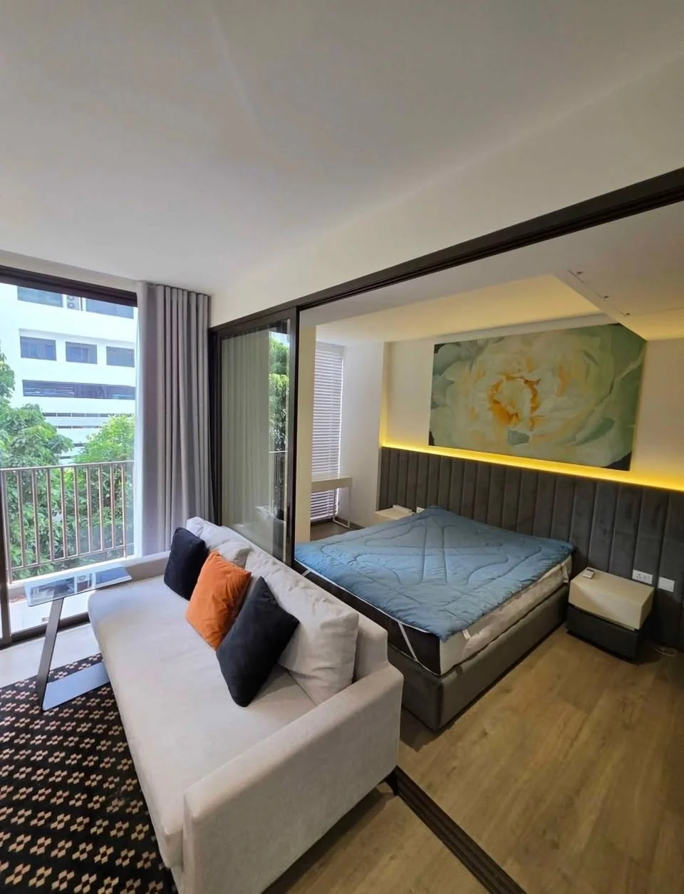 1 Bedroom condo in Fynn Asoke