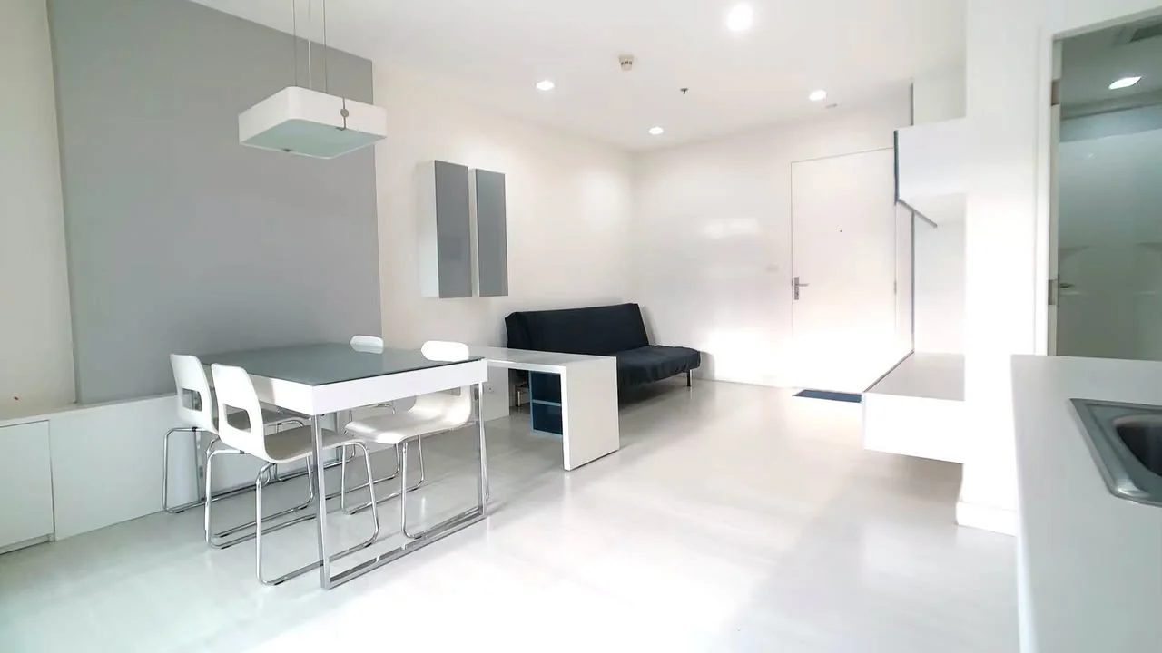 2 Bedroom condo in The Room Ratchada-Ladprao