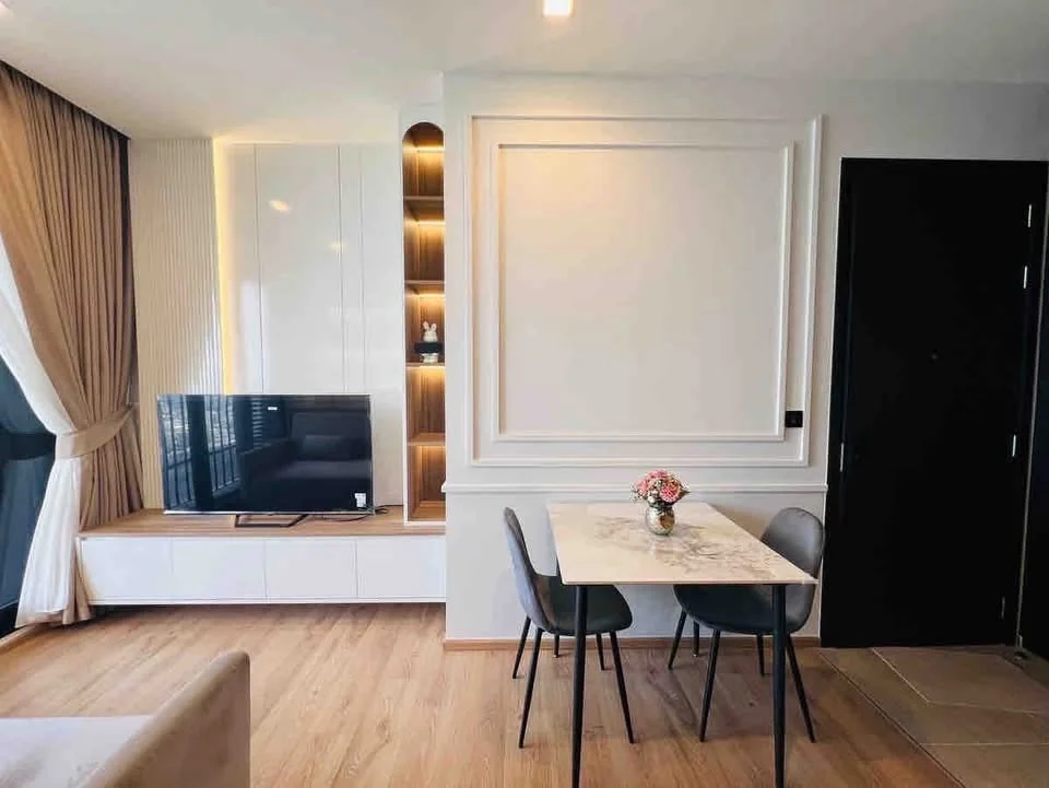 1 Bedroom condo in Noble Around Ari