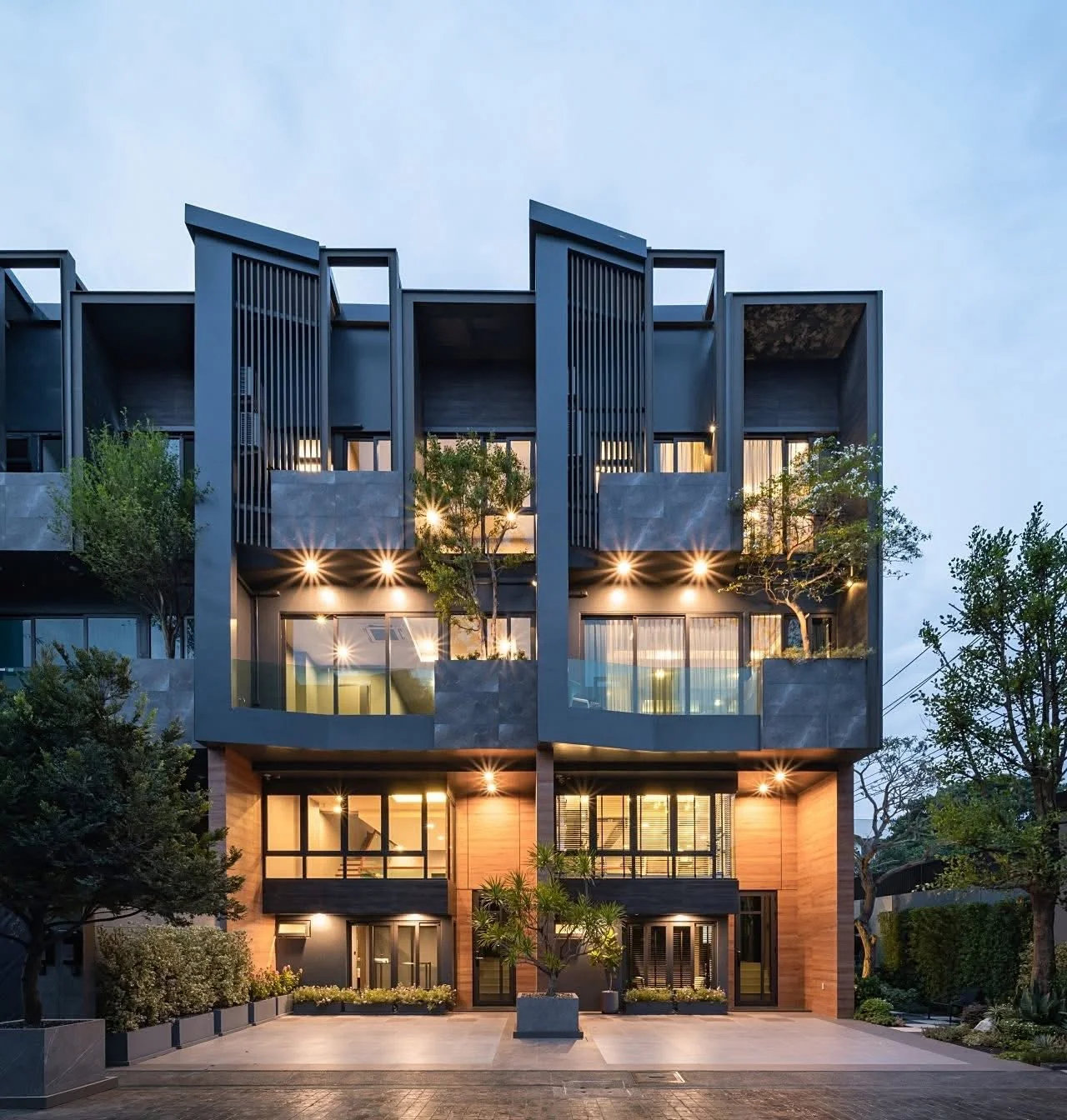 3 Bedroom condo in The Eight Chatuchak-Ratchada