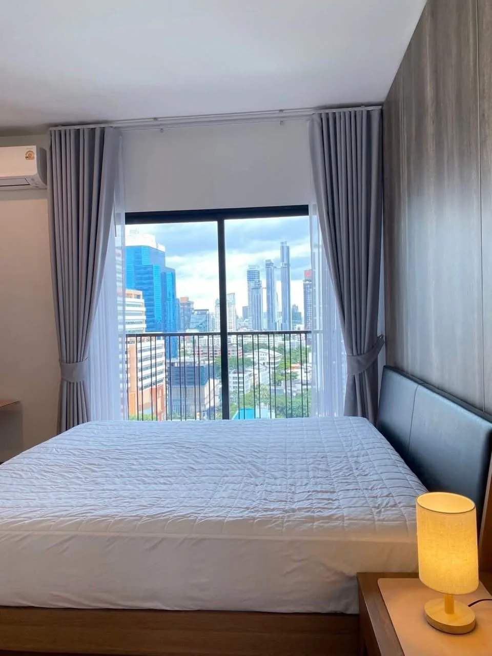 1 Bedroom condo in Noble Reveal