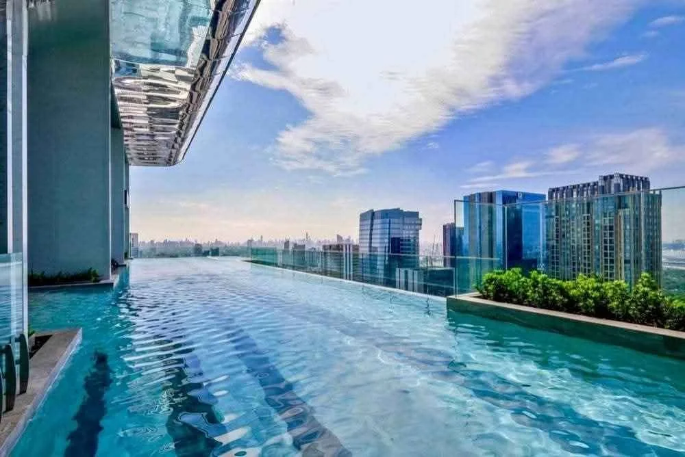 1 Bedroom condo in The Privacy Jatujak