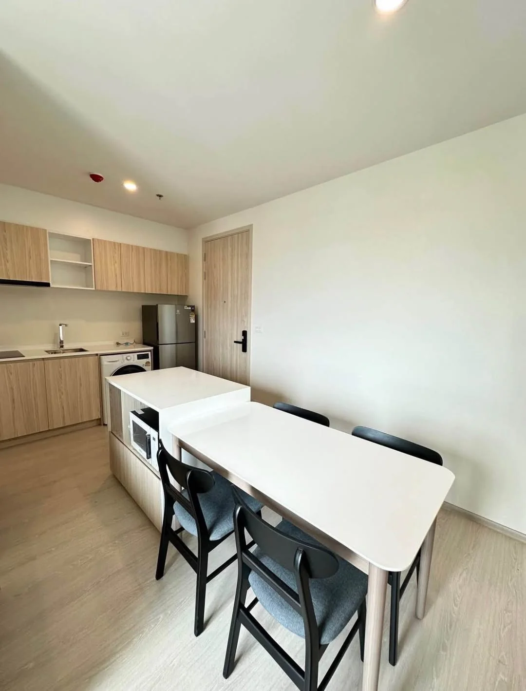 2 Bedroom condo in NUE Noble Ratchada-Lat Phrao