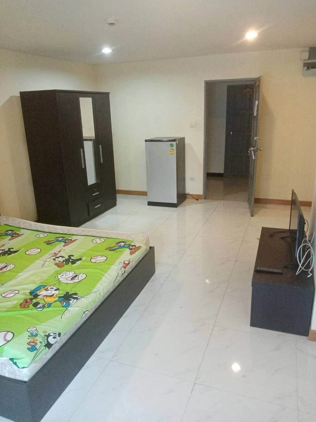 Studio condo in Pratunam Prestige