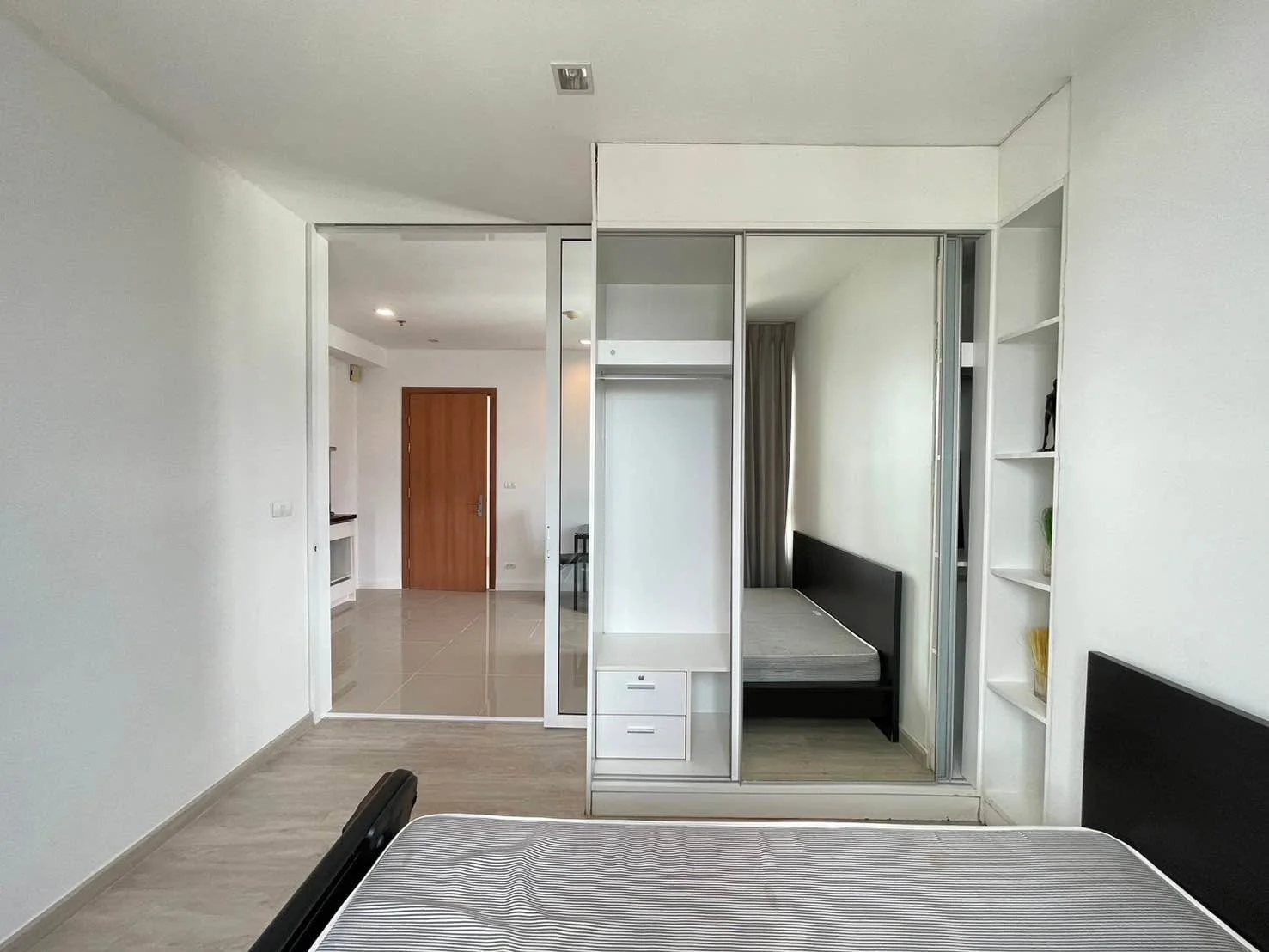 1 Bedroom condo in The Bloom Sukhumvit 71