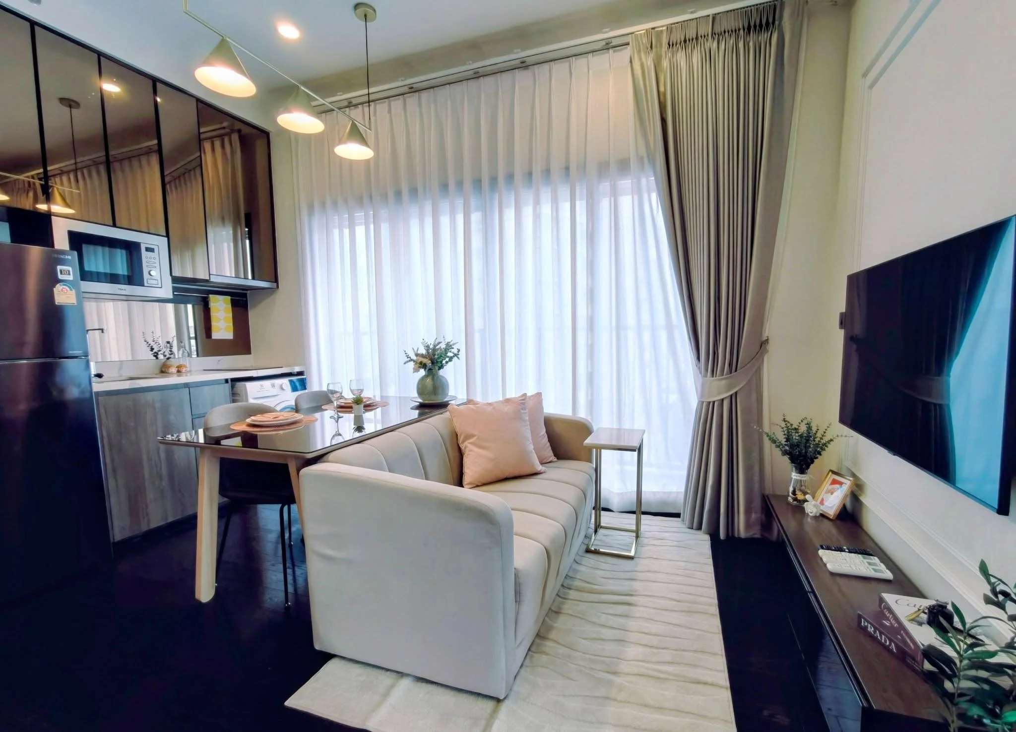 2 Bedroom condo in Park Origin Thonglor