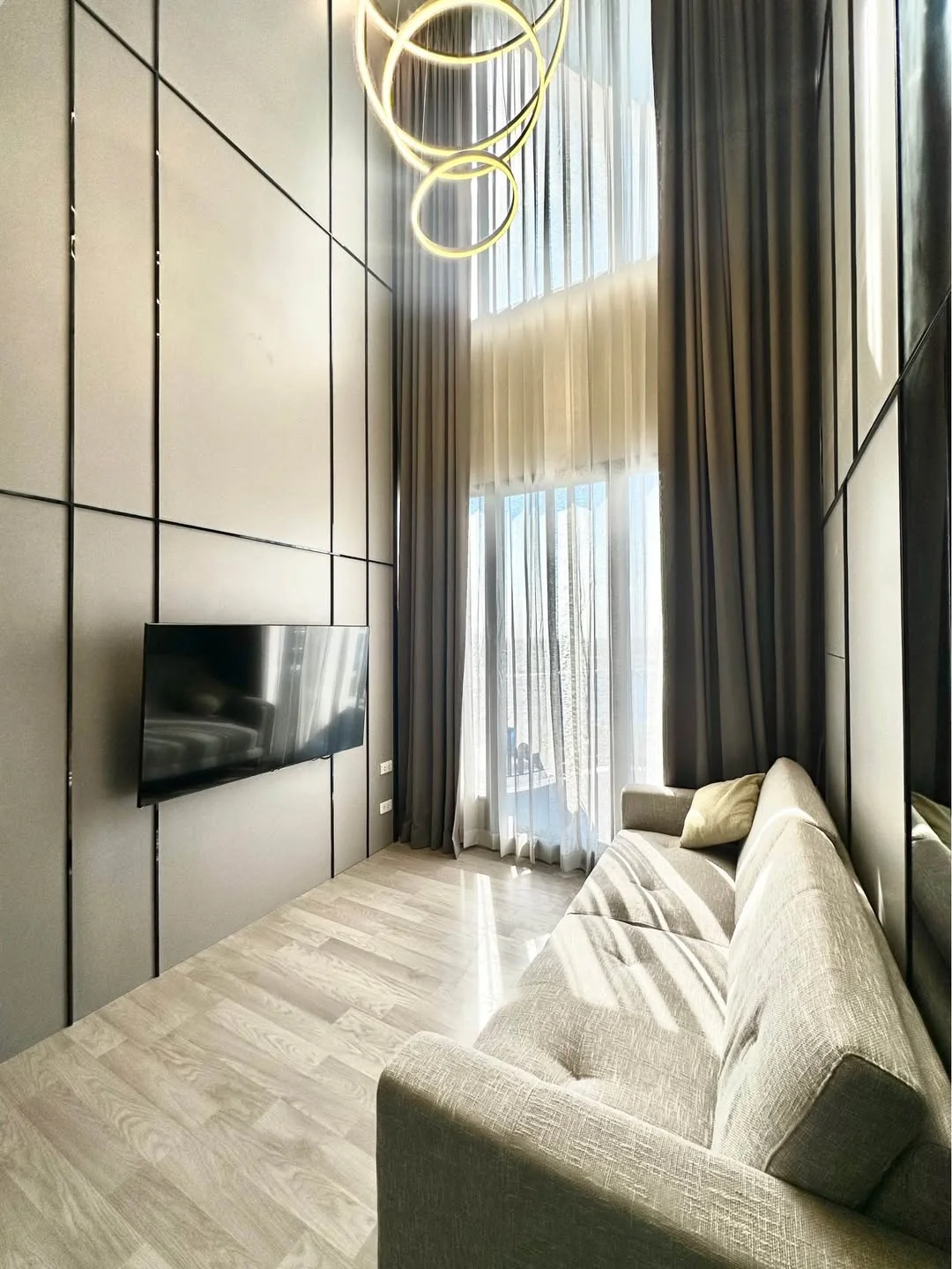 1 Bedroom condo in IDEO Mobi Sukhumvit Eastpoint