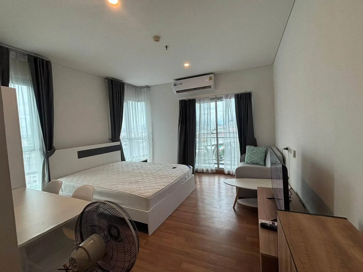 1 Bedroom condo in Lumpini Place Rama 3 - Riverine