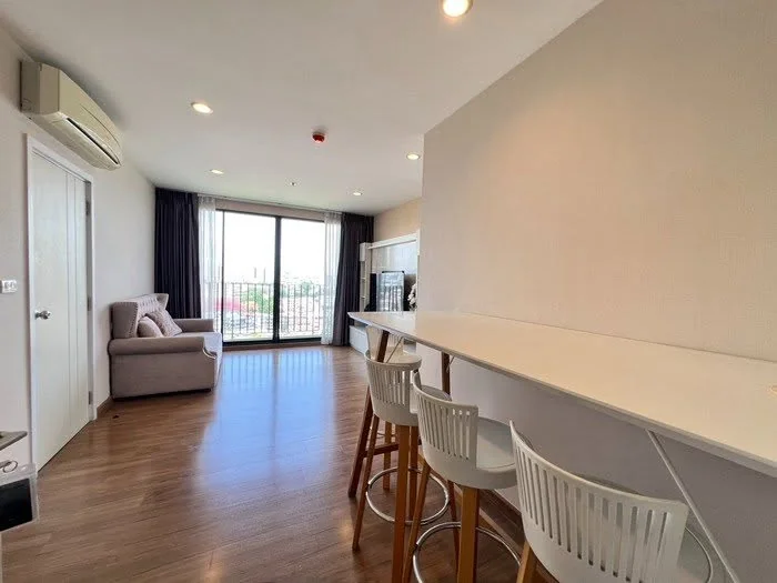 2 Bedroom condo in The Tree Interchange
