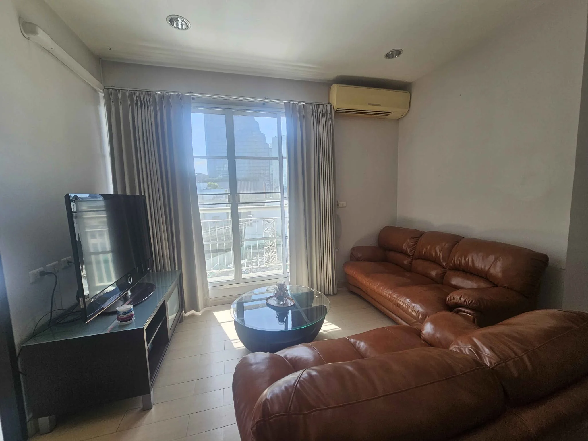 2 Bedroom condo in Citi Smart Sukhumvit 18