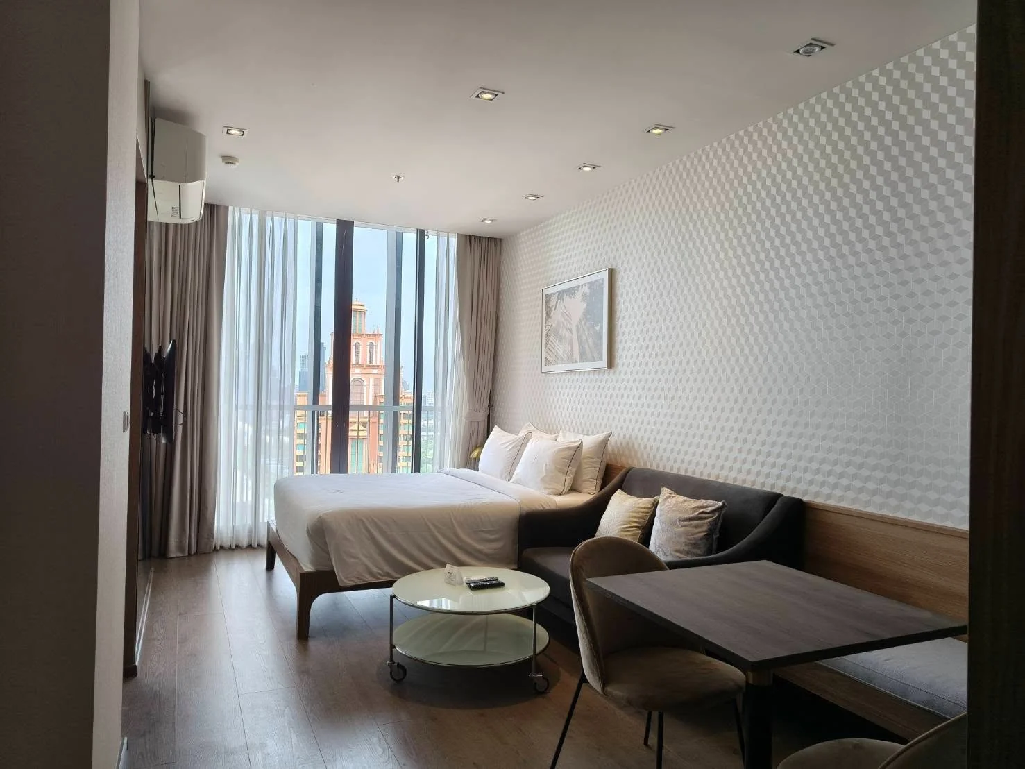 1 Bedroom condo in Park Origin Phrom Phong (Park 24)