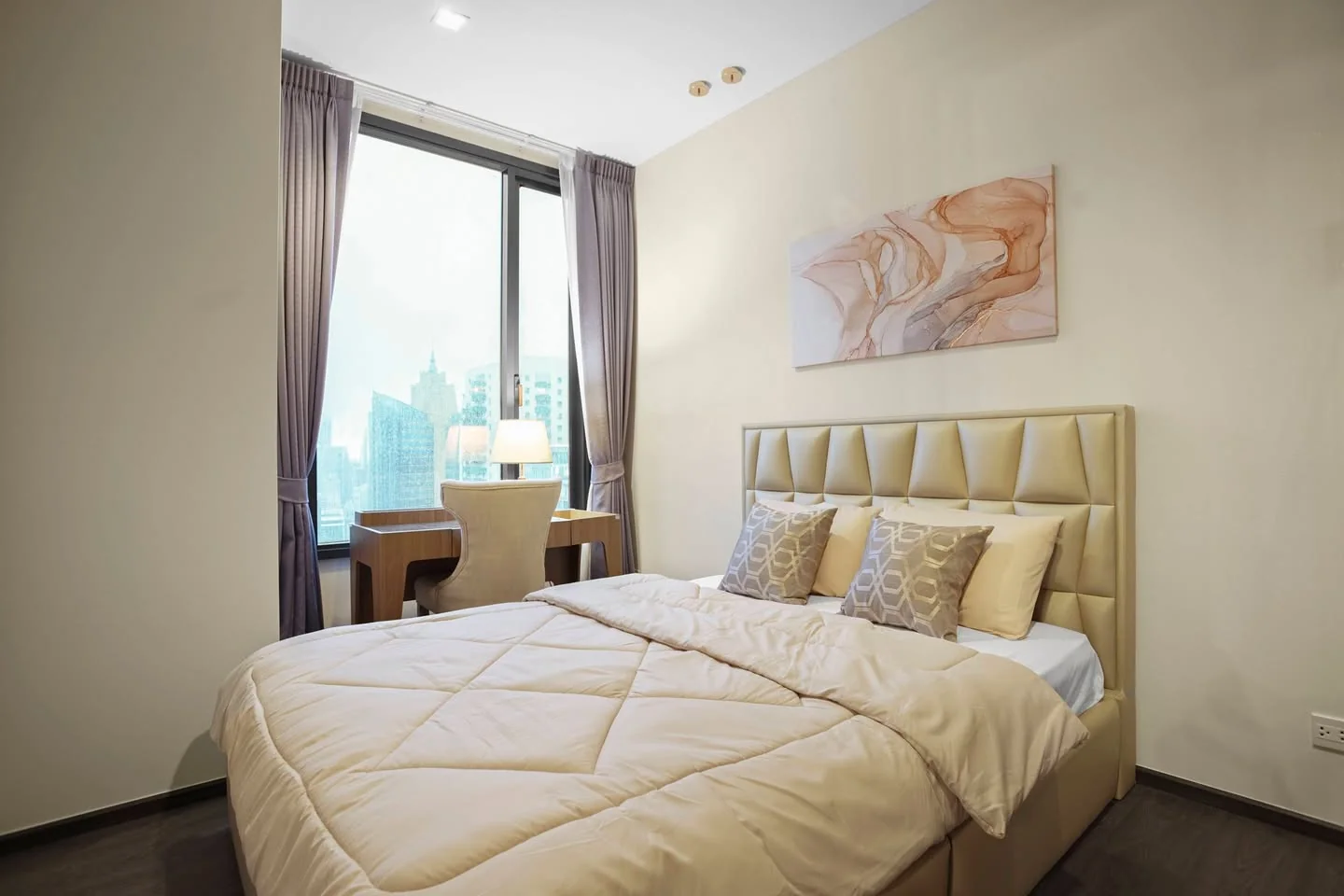 1 Bedroom condo in The Edge Sukhumvit 23