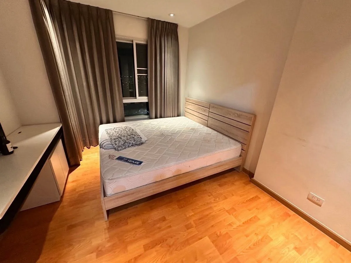1 Bedroom condo in The President Sathorn-Ratchapruek 2